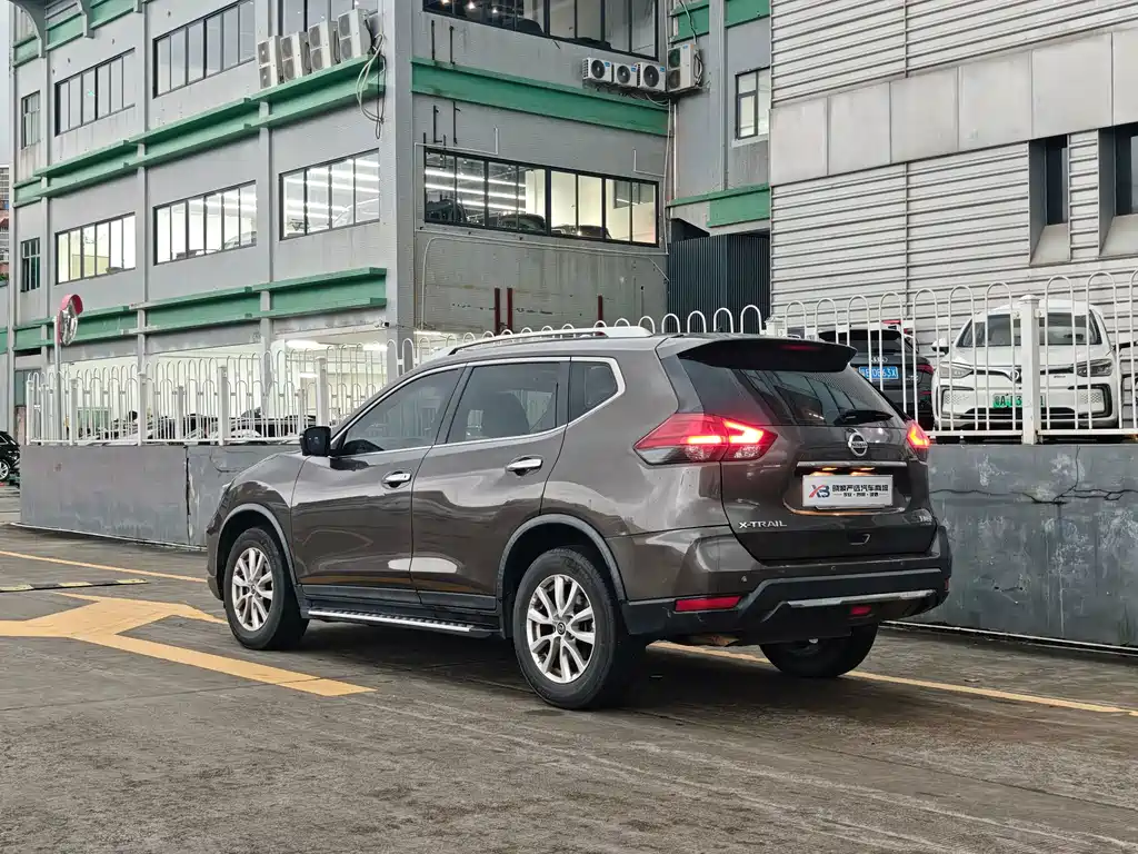 Nissan X-Trail — миниатюра 3