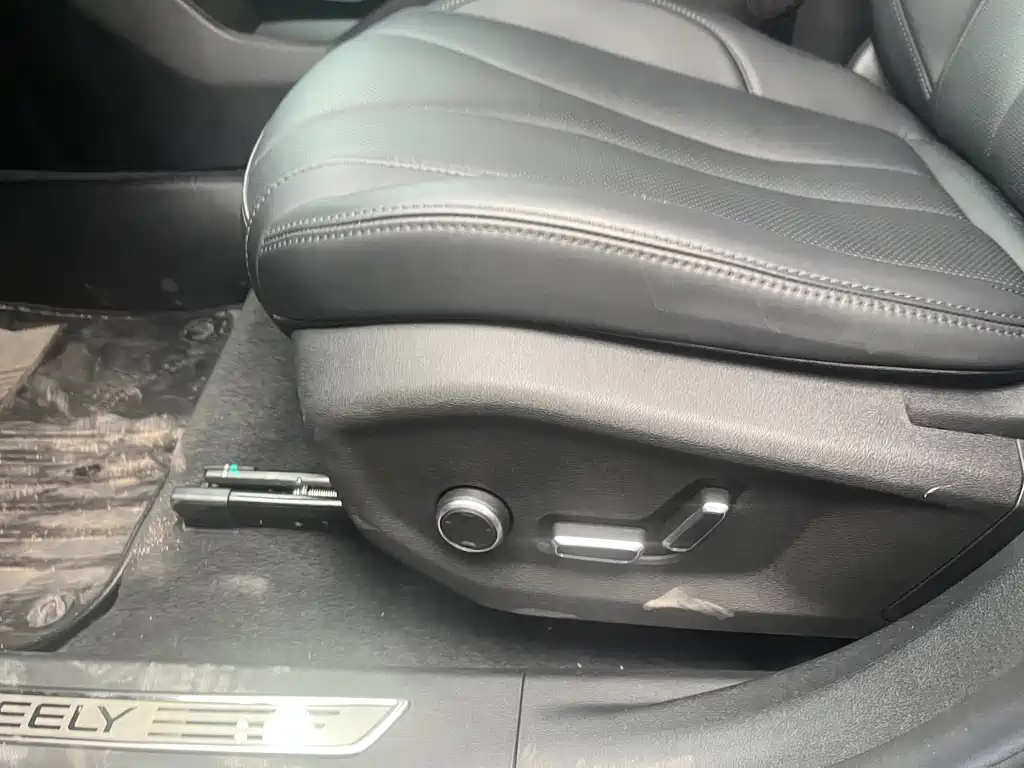 Geely Xingyue L — миниатюра 15