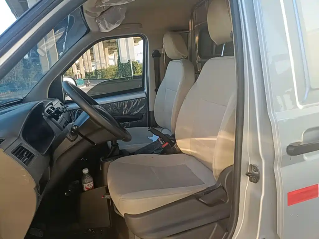 Wuling Rongguang S — миниатюра 15