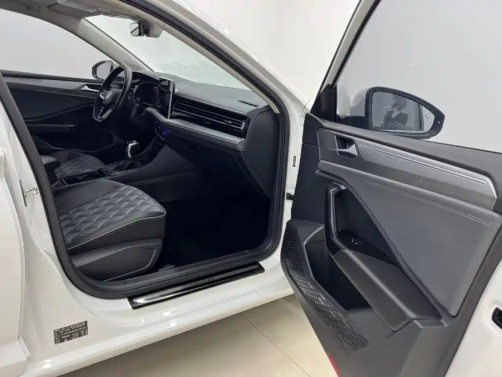 Volkswagen Sagitar — миниатюра 10