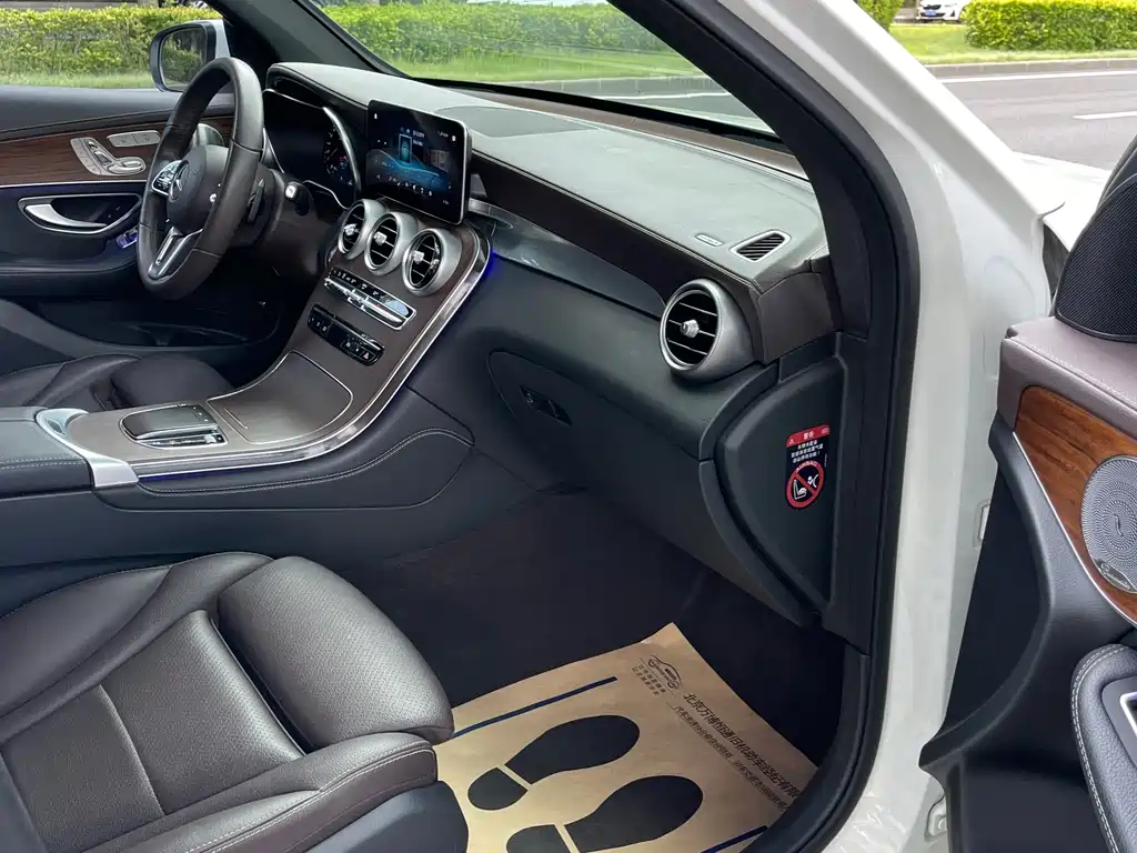 Mercedes-Benz GLC 2021 GLC 300 L 4MATIC