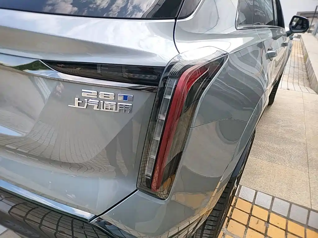 Cadillac XT5 — миниатюра 8