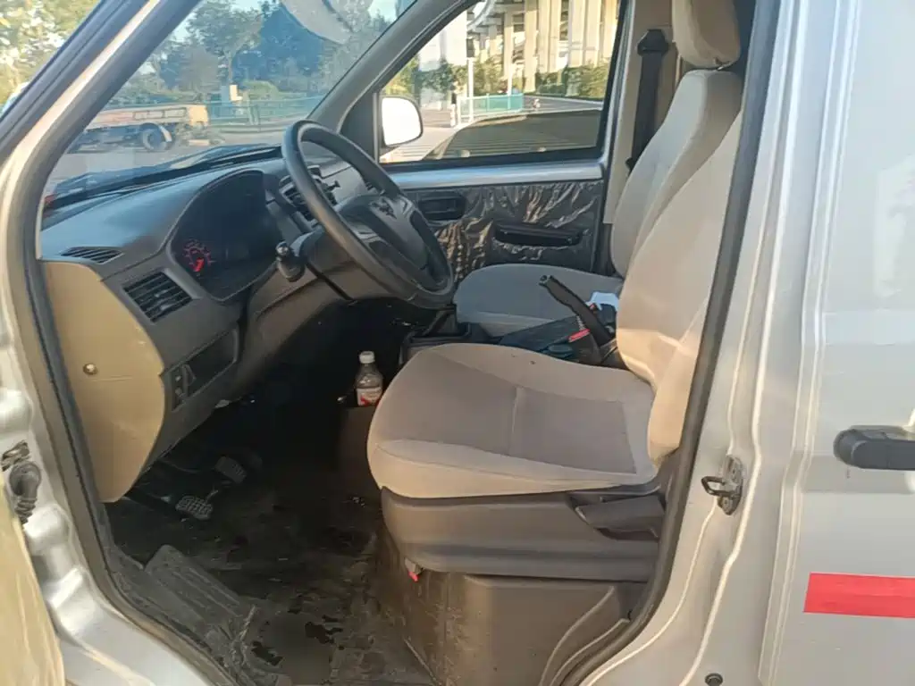 Wuling Rongguang S — миниатюра 17
