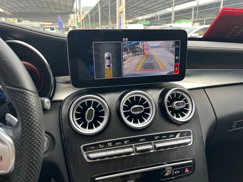 Mercedes-Benz C-Class — миниатюра 12