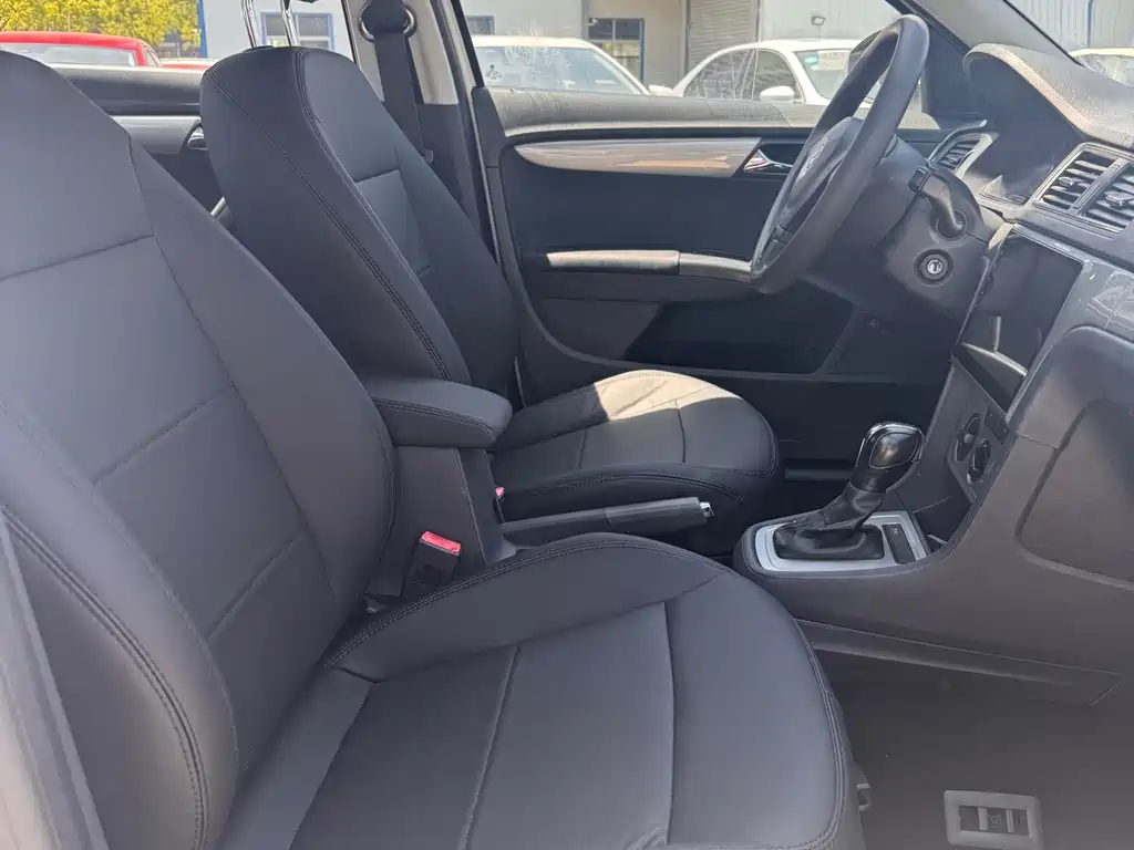 Volkswagen Lavida — миниатюра 12