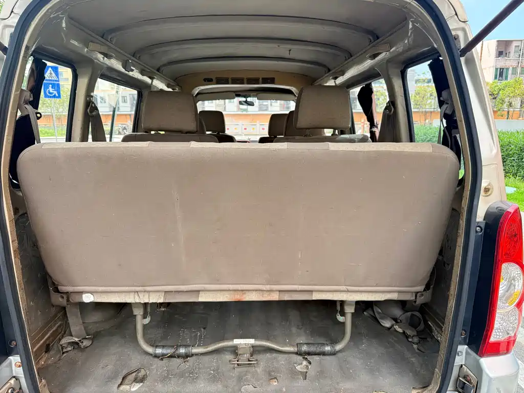 Wuling Rongguang — миниатюра 7