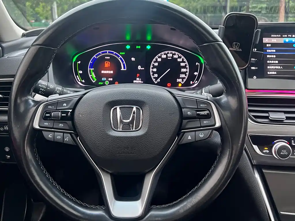 Honda Accord — миниатюра 15