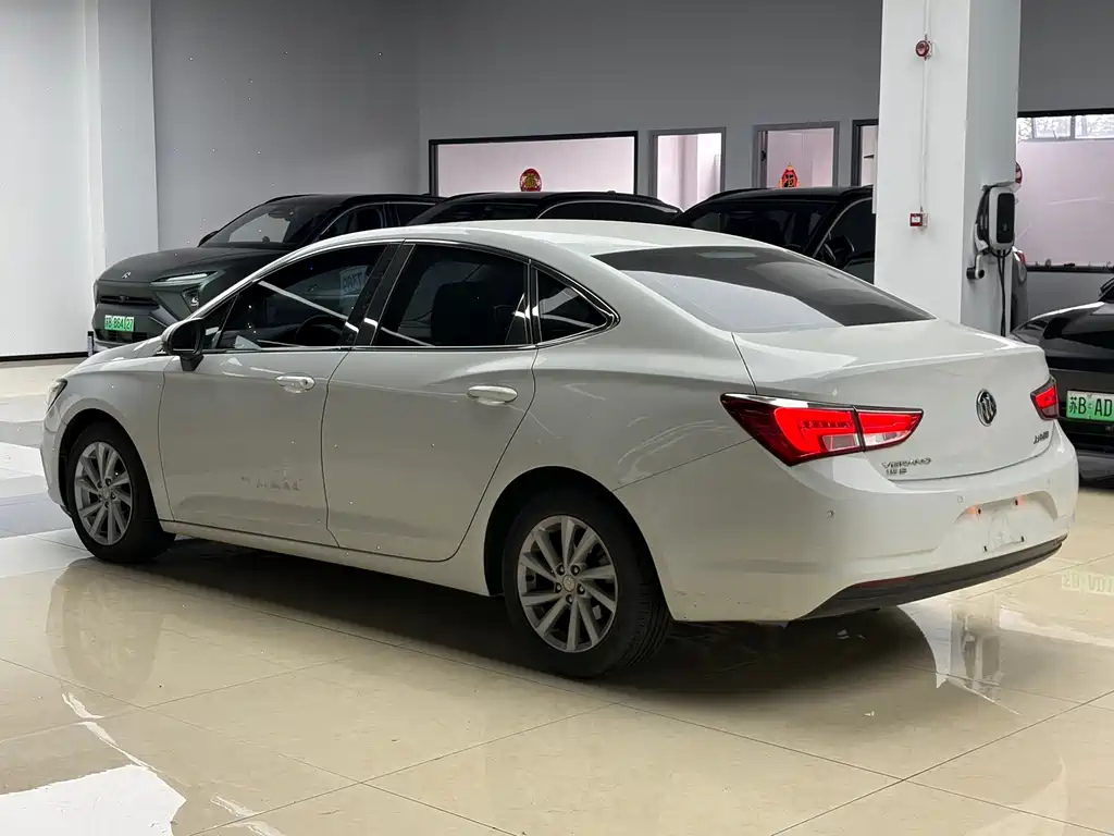 Buick Verano — миниатюра 4