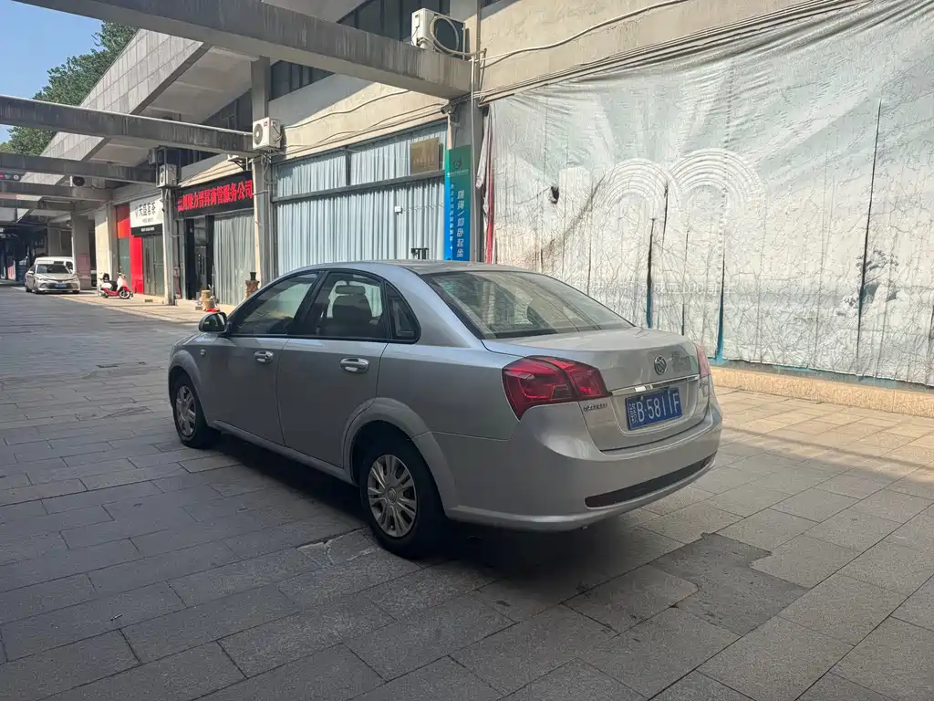 Buick Excelle — миниатюра 12