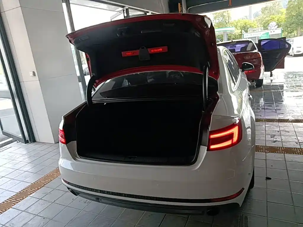 Audi A4L — миниатюра 19