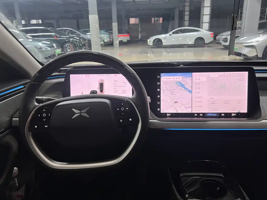 XPeng P7 — миниатюра 12