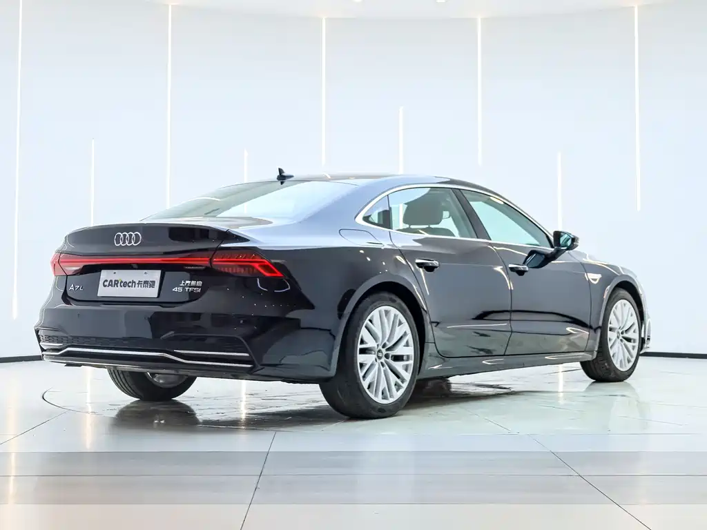 Audi A7L 2024 45TFSI S-line