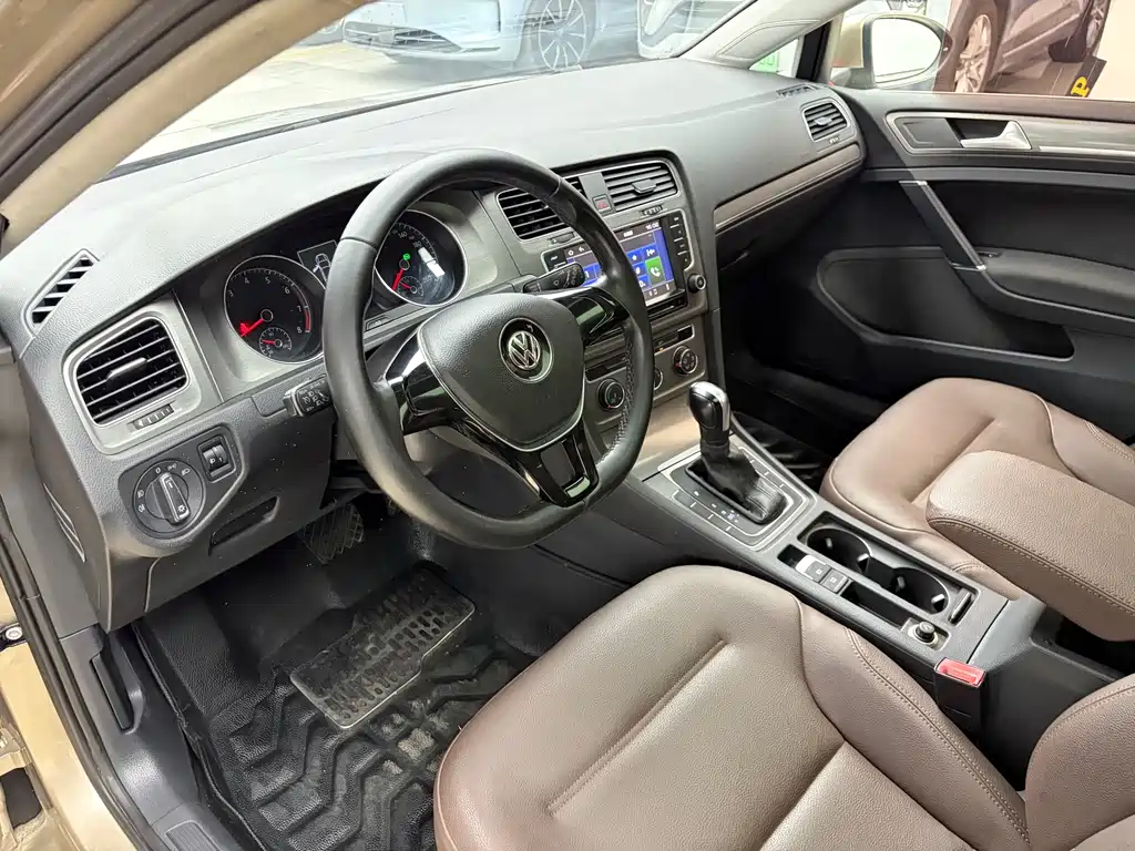 Volkswagen Golf — миниатюра 8