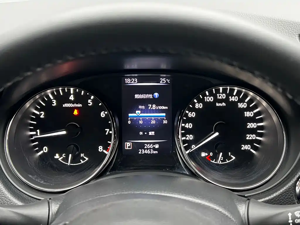 Nissan X-Trail — миниатюра 17