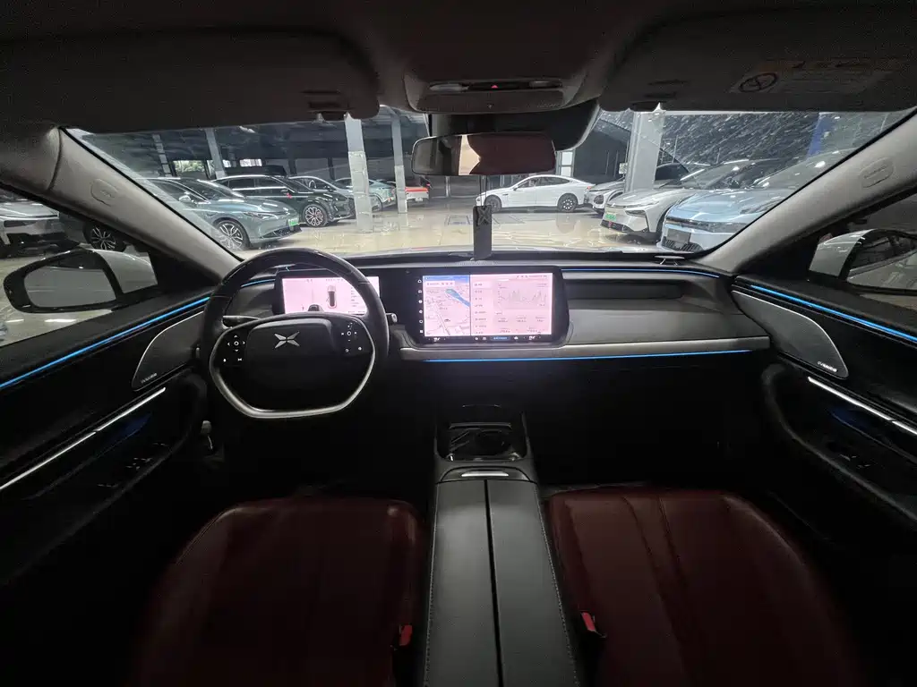 XPeng P7 — миниатюра 11