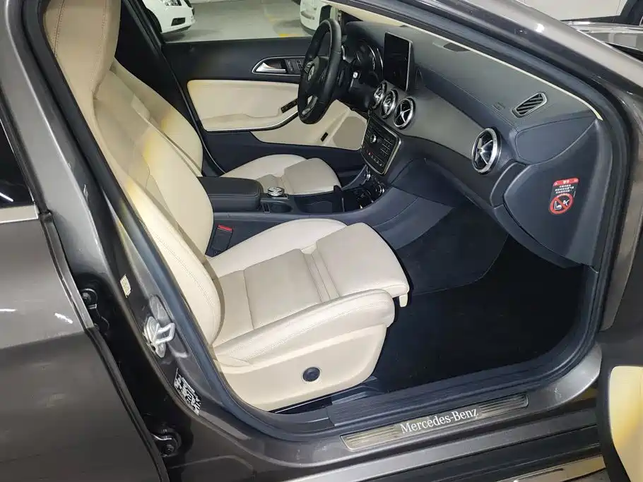 Mercedes-Benz GLA — миниатюра 8