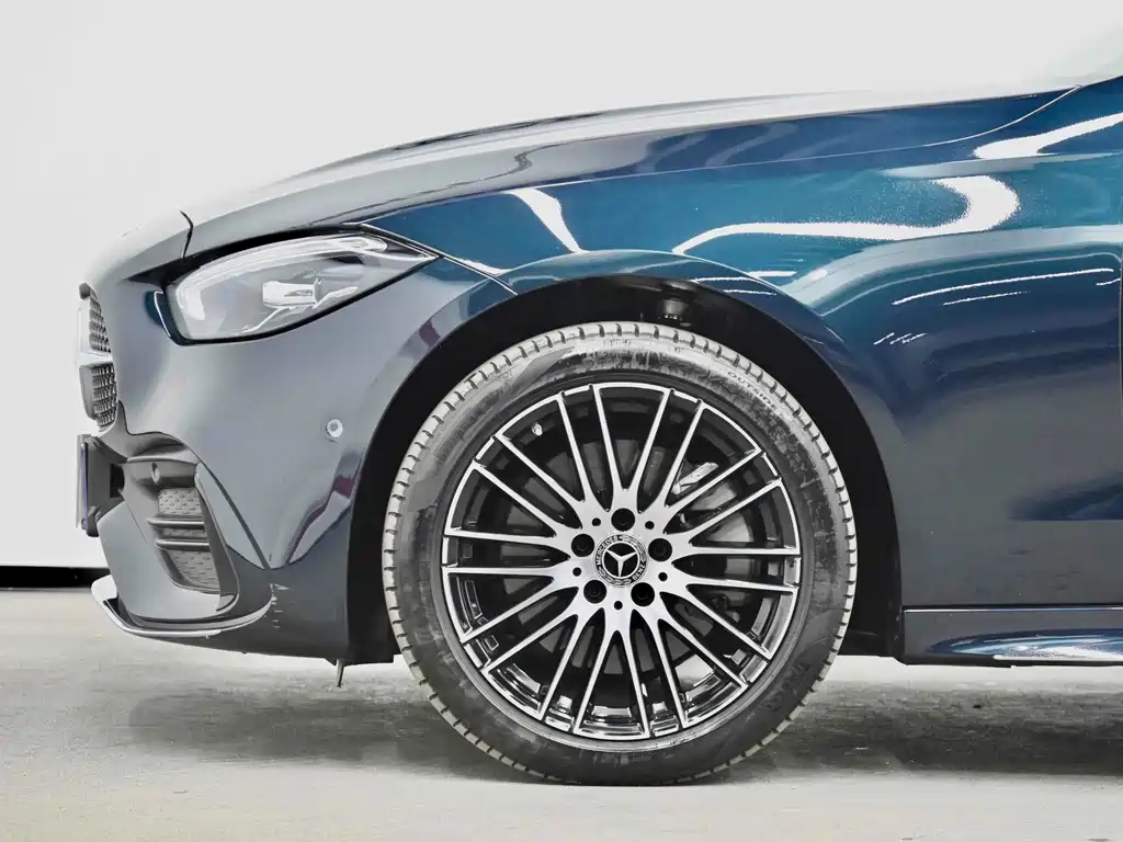 Mercedes-Benz C-Class — миниатюра 14