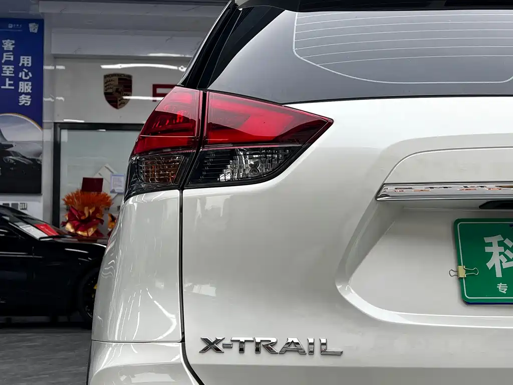 Nissan X-Trail — миниатюра 10