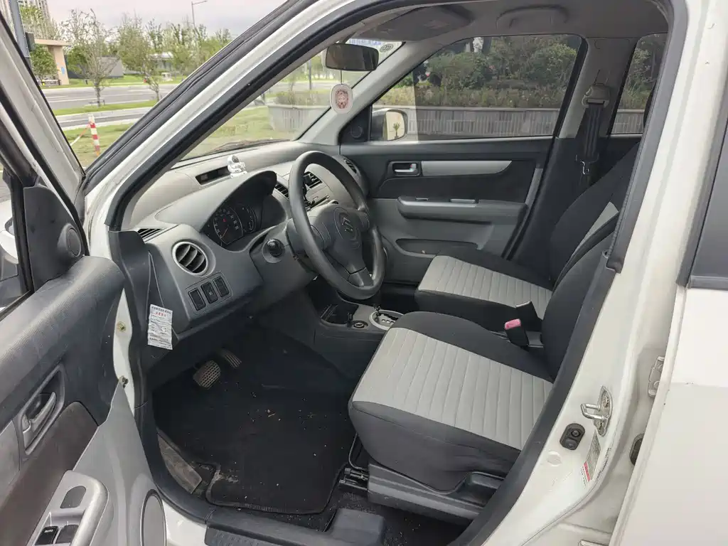 Suzuki Swift — миниатюра 10