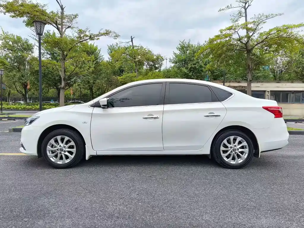 Nissan Sylphy — миниатюра 3