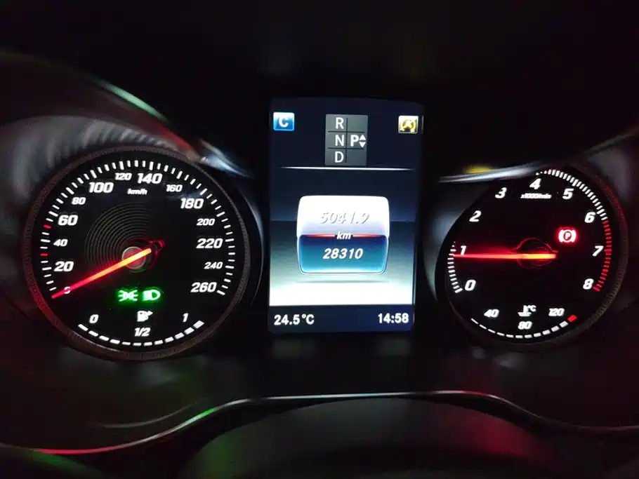 Mercedes-Benz C-Class — миниатюра 14