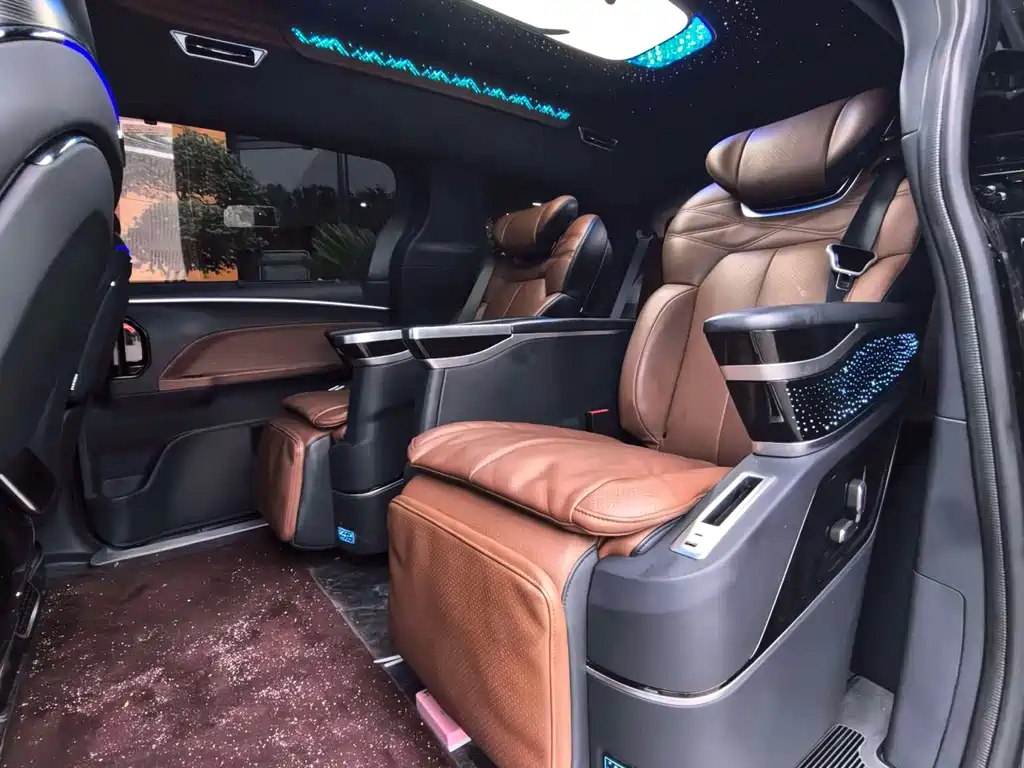 Toyota Sienna — миниатюра 11