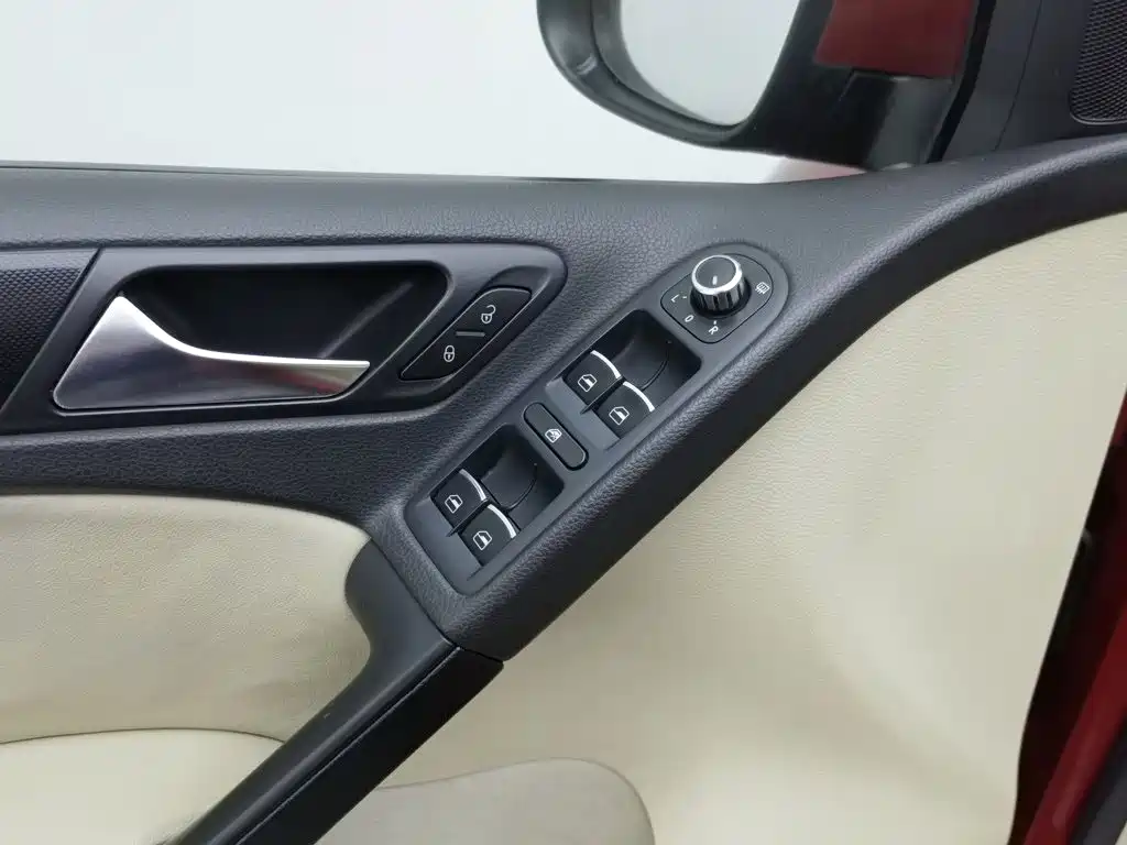 Volkswagen Golf — миниатюра 9