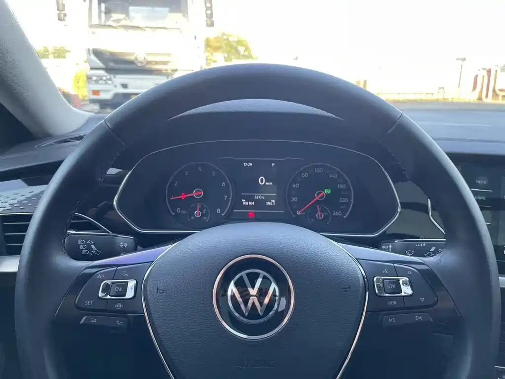 Volkswagen Passat — миниатюра 21