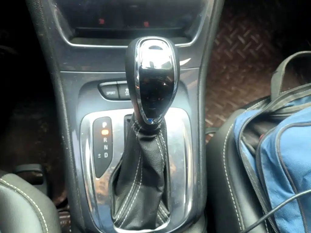 Buick Verano — миниатюра 14
