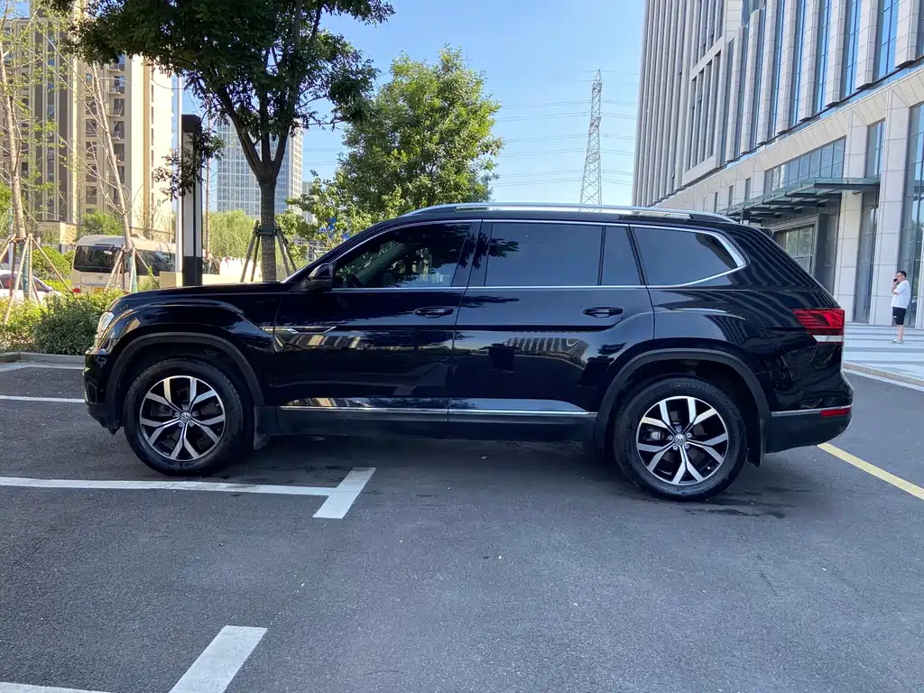 Volkswagen Teramont — миниатюра 2