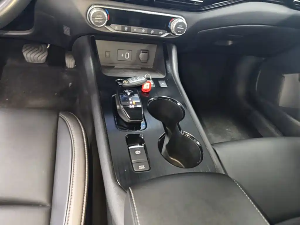 Nissan Sylphy — миниатюра 14