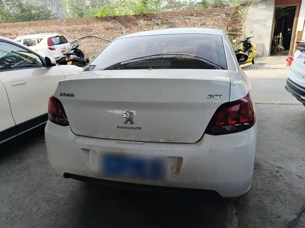 Peugeot 301 — миниатюра 4