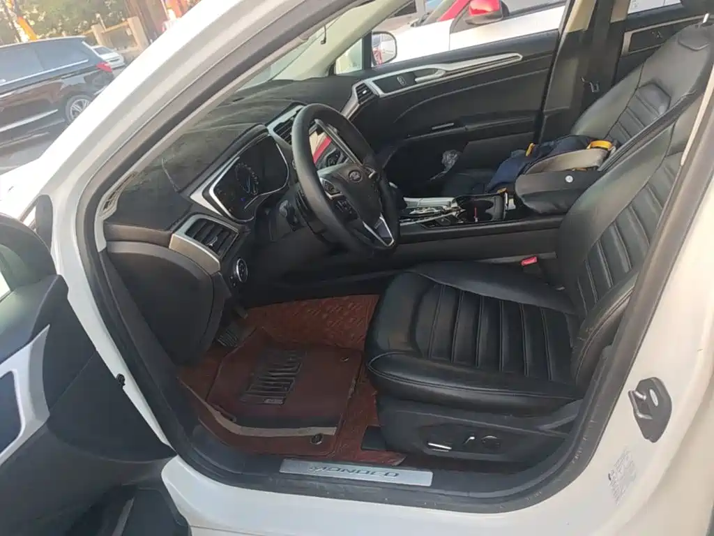 Ford Mondeo — миниатюра 15