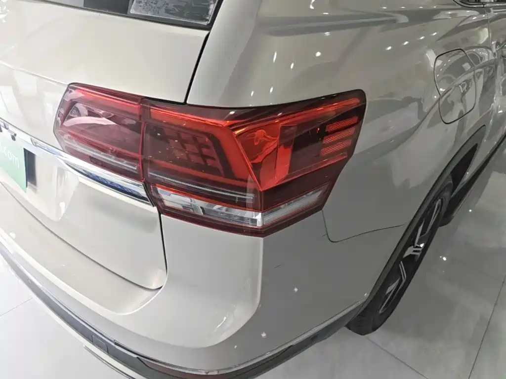Volkswagen Teramont — миниатюра 8