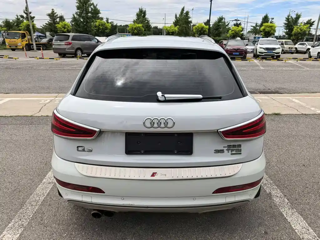 Audi Q3 2015 35 TFSI quattro
