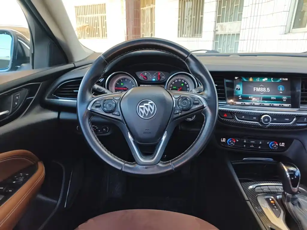 Buick Regal — миниатюра 11