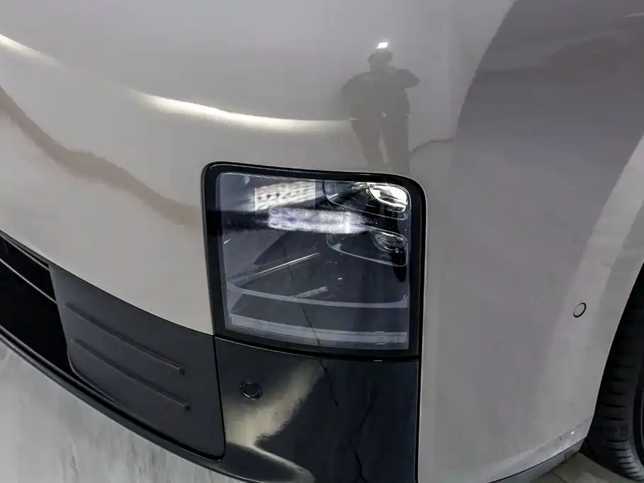 Li Auto Li MEGA — миниатюра 16
