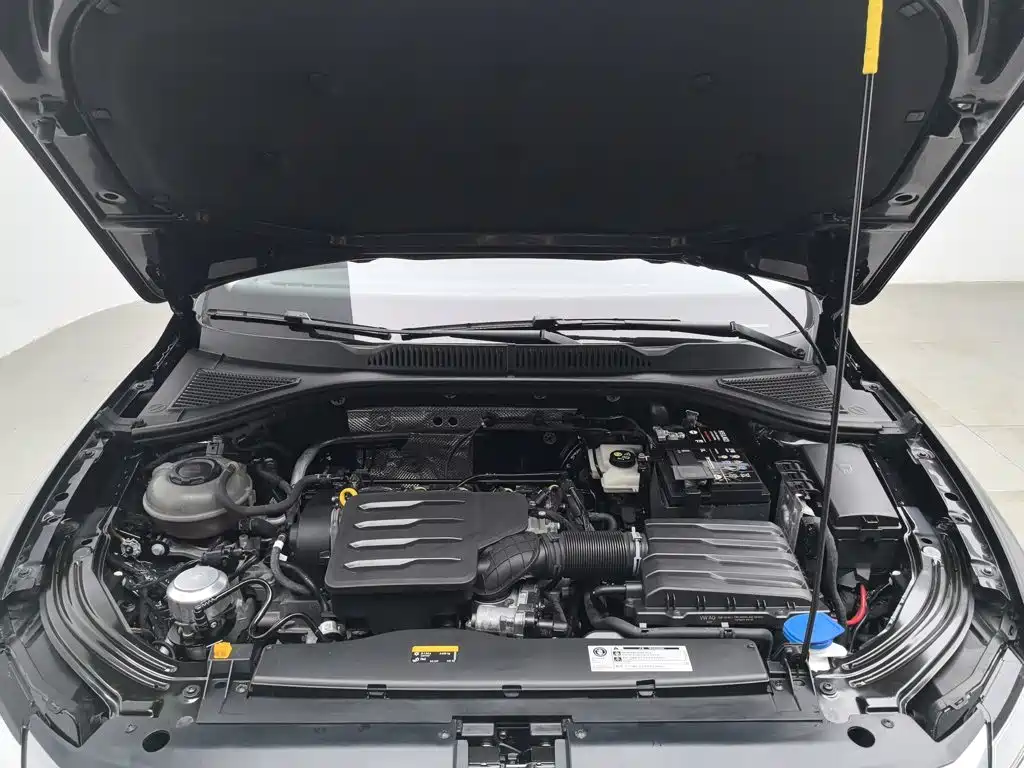 Volkswagen Lavida — миниатюра 6