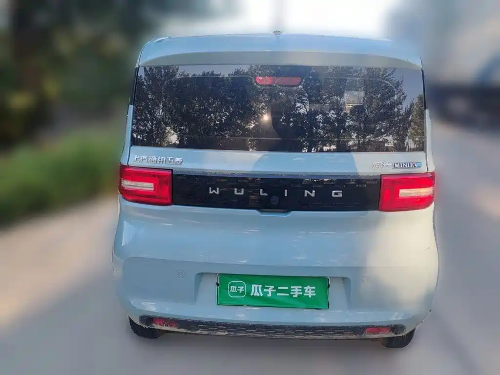 Wuling MINIEV — миниатюра 3