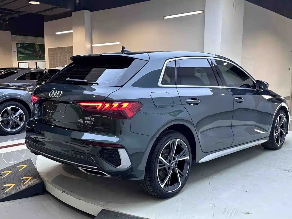 Audi A3 2023 Sportback 35 TFSI Fashion Sport
