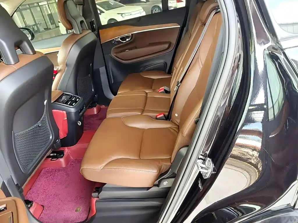 Volvo XC90 — миниатюра 17