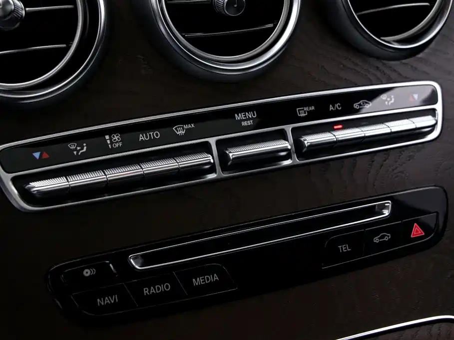 Mercedes-Benz GLC — миниатюра 9