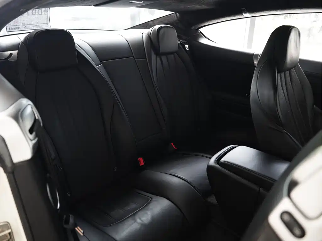Bentley Continental 4.0T GT V8, фото 11