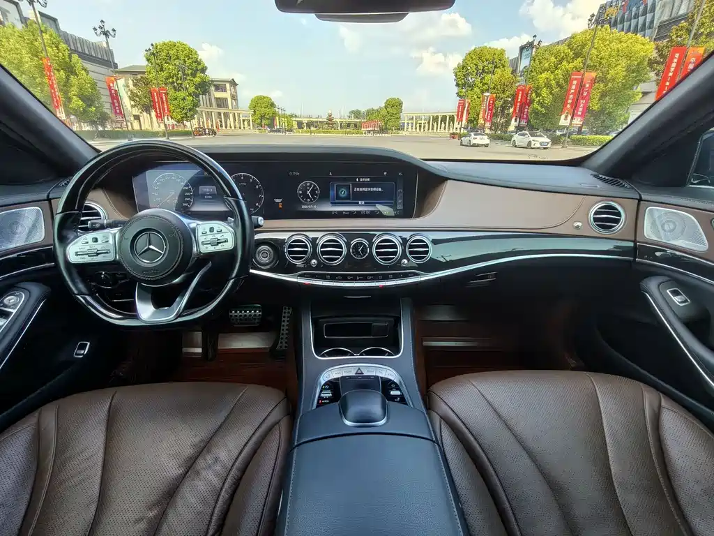 Mercedes-Benz S-Class — миниатюра 14