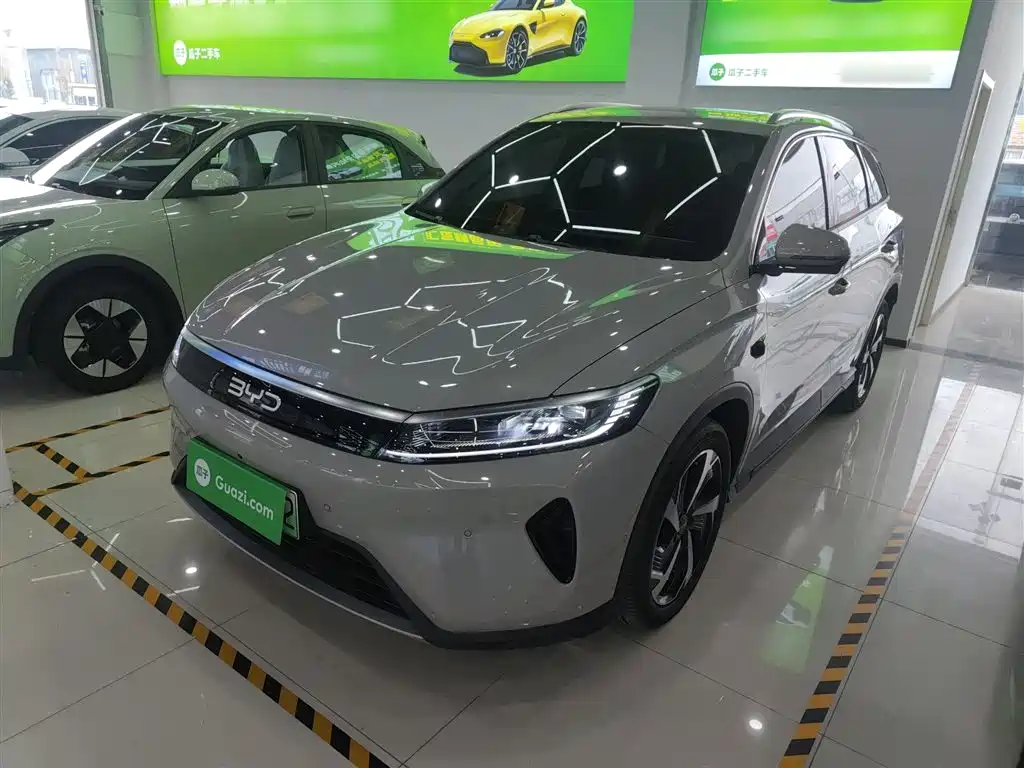 BYD Seal 05 DM-i 2025