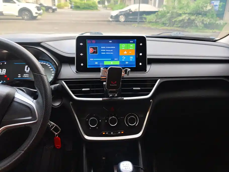 Wuling Hongguang S3 — миниатюра 13