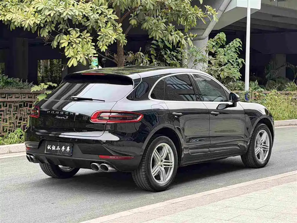Porsche Macan — миниатюра 4