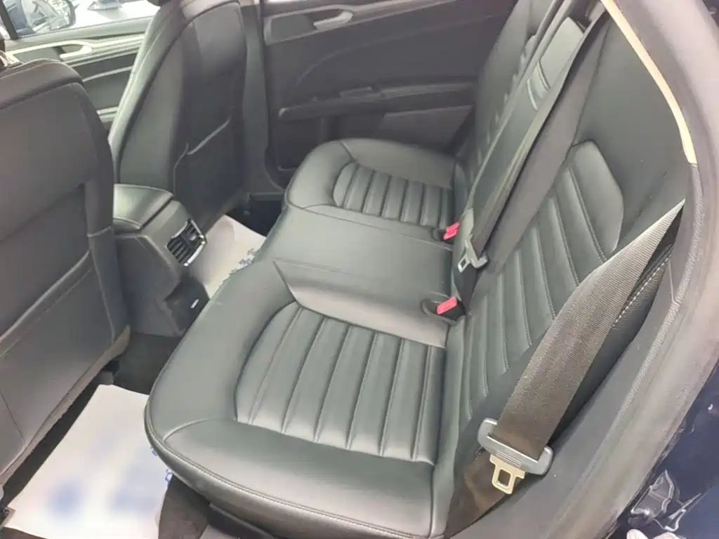 Ford Mondeo — миниатюра 17