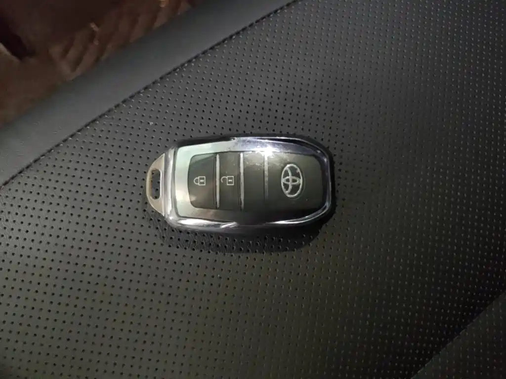 Toyota bZ5 — миниатюра 9