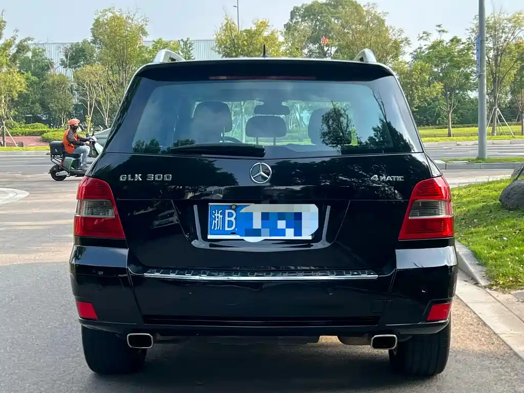 Mercedes-Benz GLK-Class (Import) — миниатюра 8